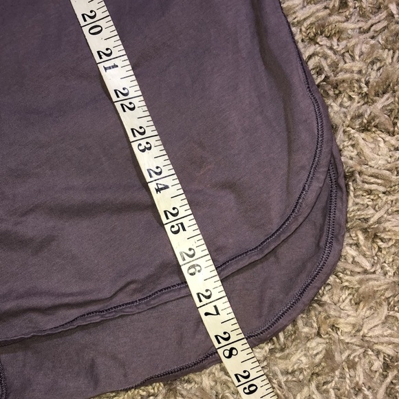 Lululemon lavender purple top slit sides active wear everyday wear size … - Picture 7 of 8